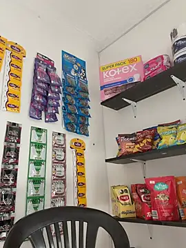 Camilla Miller01 online show from April 13, 2026, 1:37 pm