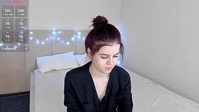 Infinity Ti online show from February 3, 2026, 1:49 am