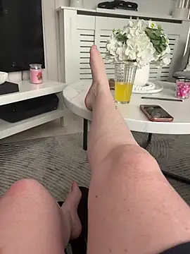 Princesslolauk online show from July 7, 2026, 9:57 am