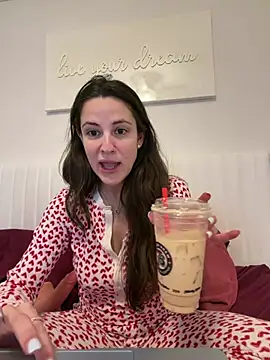 heyitsmadig online show from March 26, 2026, 1:20 pm