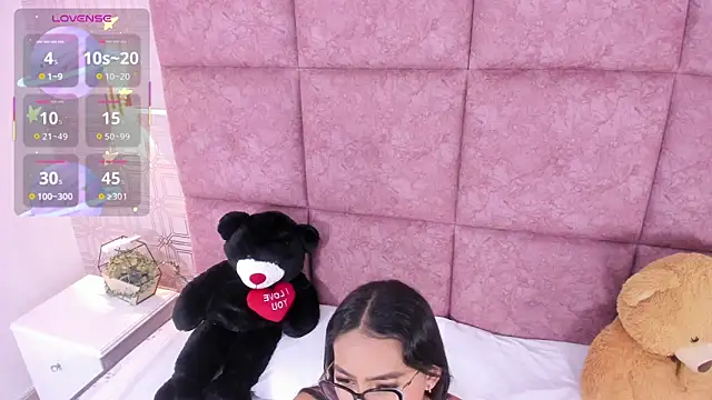 AmyStar1 online show from May 23, 2026, 11:37 pm