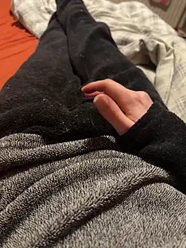 mas20043 online show from November 6, 2025, 6:45 pm