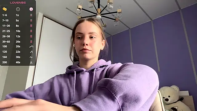 LinaMoonBlessed online show from October 14, 2025, 8:37 am