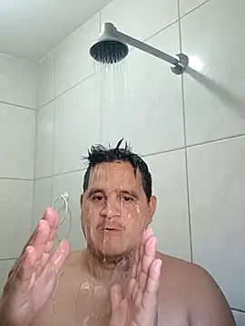 Snapshot of reguetones92 chatting on October 18, 2025, 5:59 pm reguetones92 online show from October 18, 2025, 5:59 pm