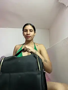 Snapshot of Danny_gonza chatting on February 9, 2026, 11:36 pm Danny gonza online show from February 9, 2026, 11:36 pm