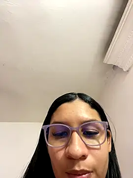 Snapshot of Danny_gonza chatting on December 21, 2025, 8:42 pm Danny gonza online show from December 21, 2025, 8:42 pm