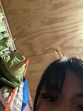 kiittyselenita online show from April 9, 2026, 1:18 am