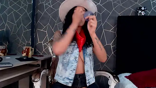 Snapshot of shanthal_bllizz chatting on October 30, 2025, 3:16 am shanthal bllizz online show from October 30, 2025, 3:16 am