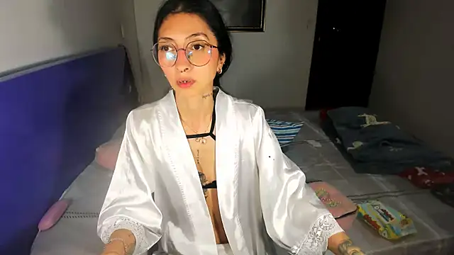 Snapshot of Anais_lux chatting on July 29, 2026, 10:53 pm Anais lux online show from July 29, 2026, 10:53 pm