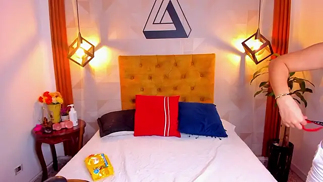 violet sweet19 online show from March 10, 2026, 12:09 pm