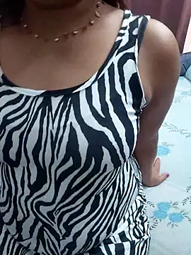 Snapshot of Aavya_007 chatting on September 16, 2025, 10:27 am Aavya 007 online show from September 16, 2025, 10:27 am