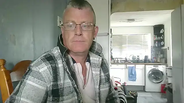 hefin18 online show from February 17, 2025, 1:11 pm