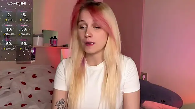  Annabel Myr  online show from October 9, 2025, 11:22 am