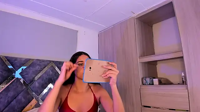 Snapshot of candice777 chatting on October 23, 2025, 1:21 pm candice777 online show from October 23, 2025, 1:21 pm