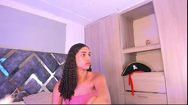 Snapshot of candice777 chatting on October 14, 2025, 3:01 pm candice777 online show from October 14, 2025, 3:01 pm