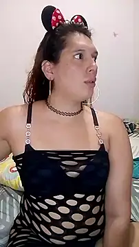 samanthaa hot  online show from October 20, 2025, 9:26 pm