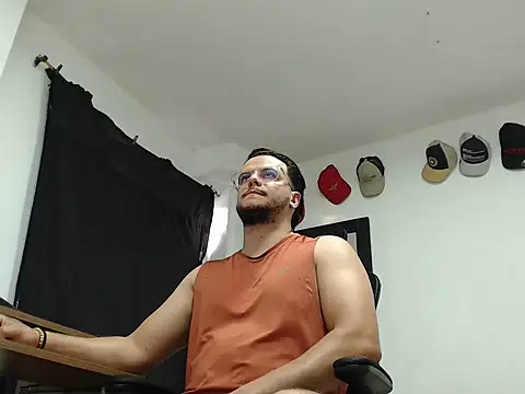 cloudsxxx online show from February 9, 2026, 10:30 pm