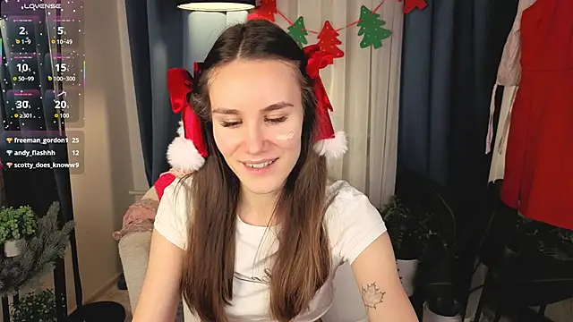  Clare Florence  online show from December 20, 2025, 1:47 pm