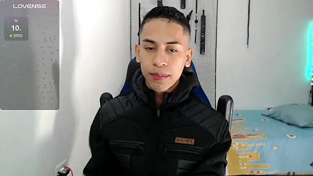 Snapshot of dylan_apol0 chatting on September 21, 2025, 4:28 am dylan apol0 online show from September 21, 2025, 4:28 am