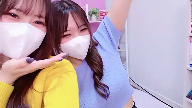 Snapshot of MOEMOE-Q chatting on November 2, 2025, 4:12 pm MOEMOE-Q online show from November 2, 2025, 4:12 pm