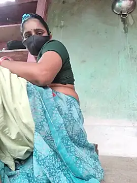 Snapshot of Falguni_Desai chatting on July 23, 2026, 10:34 am Falguni Desai online show from July 23, 2026, 10:34 am