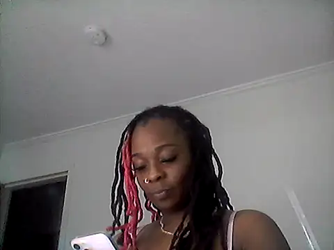 Sunflower Synns online show from October 17, 2025, 6:53 pm