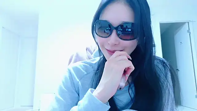 ramuchan desu online show from December 22, 2025, 2:28 pm