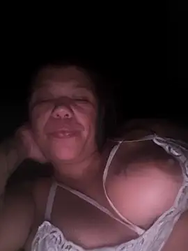 jojo surfistinha89 online show from November 3, 2025, 3:23 am