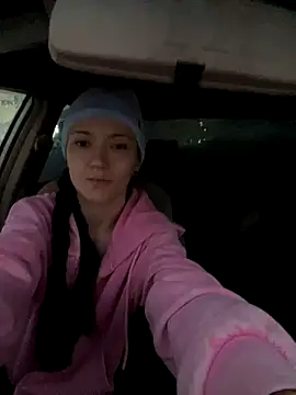 Snapshot of Just_fuunny_girl chatting on November 14, 2025, 10:52 am Just fuunny girl online show from November 14, 2025, 10:52 am