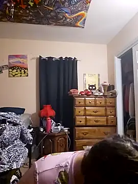 Snapshot of nuttiebuddy1 chatting on October 30, 2025, 5:17 am nuttiebuddy1 online show from October 30, 2025, 5:17 am