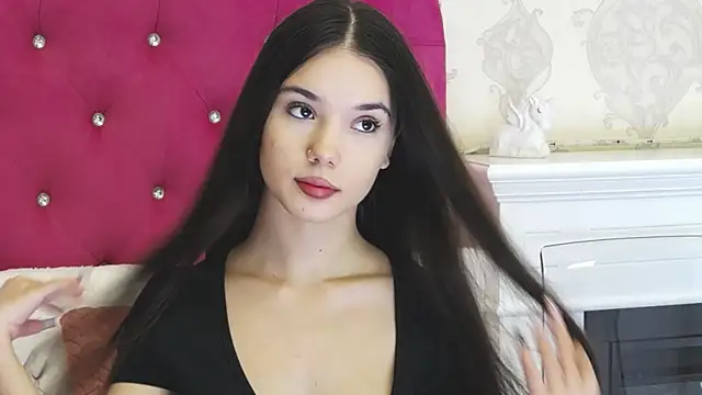 Snapshot of AlexisDevine chatting on January 17, 2026, 5:22 am AlexisDevine online show from January 17, 2026, 5:22 am