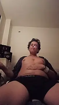 Pornoforpyros online show from October 7, 2025, 6:03 am