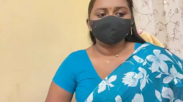 Pavani-Sexy online show from April 6, 2026, 6:31 pm