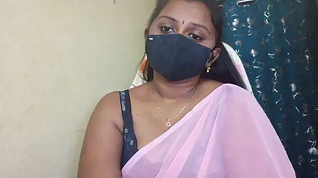 Pavani-Sexy online show from June 3, 2026, 5:50 pm