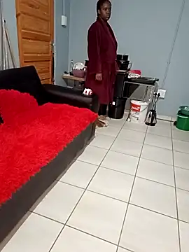 ALICIA X98 online show from April 13, 2026, 6:39 am