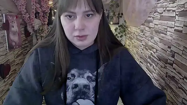 Amanda Bright  online show from October 11, 2025, 11:11 am