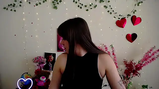 Amanda Bright  online show from February 28, 2026, 10:59 am