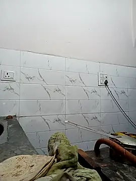 Trisha 71 online show from December 15, 2025, 3:07 pm