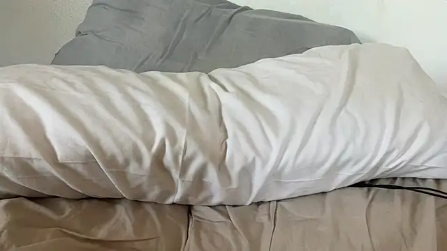 Snapshot of tony8miami chatting on October 23, 2025, 12:04 pm tony8miami online show from October 23, 2025, 12:04 pm