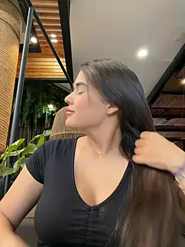 BellaLeclair online show from June 2, 2026, 8:42 pm