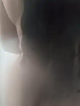 meli  brown online show from November 13, 2025, 4:05 am