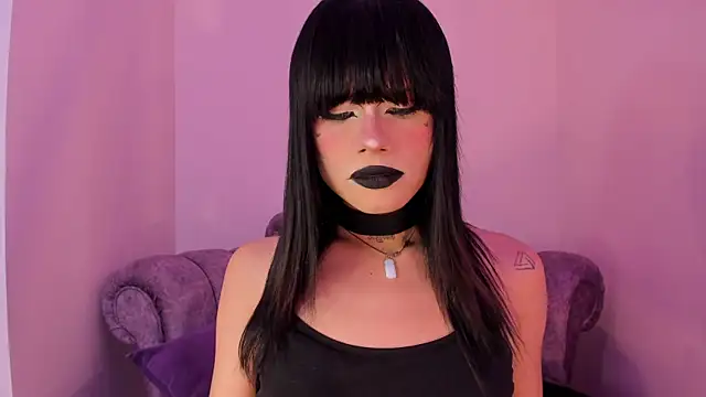 NATASHAA WINZ online show from November 18, 2025, 8:17 am