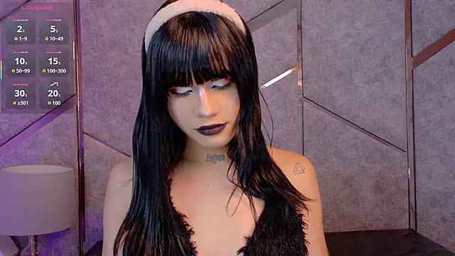 NATASHAA WINZ online show from June 9, 2026, 4:57 am