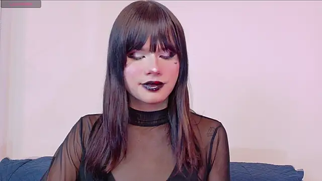 NATASHAA WINZ online show from May 4, 2026, 5:00 am
