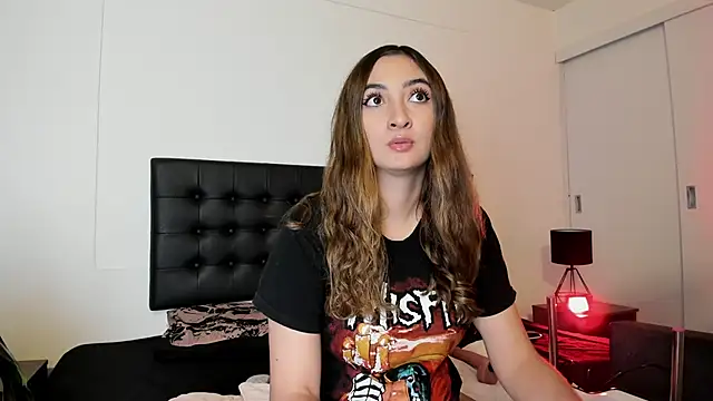 Snapshot of Alice_Dickinssonn chatting on November 14, 2025, 8:23 pm Alice Dickinssonn online show from November 14, 2025, 8:23 pm