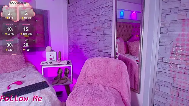 Snapshot of Bonn_Glow chatting on February 28, 2026, 4:12 am Bonn Glow online show from February 28, 2026, 4:12 am