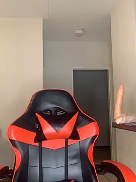 Snapshot of jayjayja19 chatting on December 5, 2025, 2:43 am jayjayja19 online show from December 5, 2025, 2:43 am