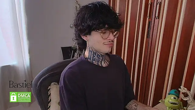 Mihail leroy online show from October 10, 2025, 8:20 pm