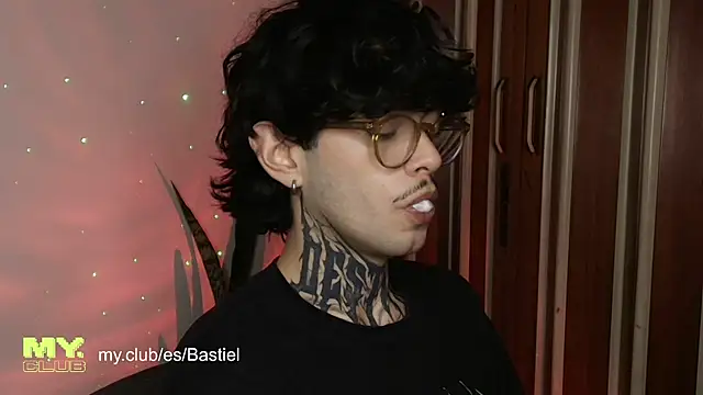 Mihail leroy online show from March 23, 2026, 11:59 pm