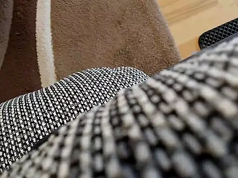 Snapshot of Ungi8961 chatting on December 4, 2025, 11:53 am Ungi8961 online show from December 4, 2025, 11:53 am